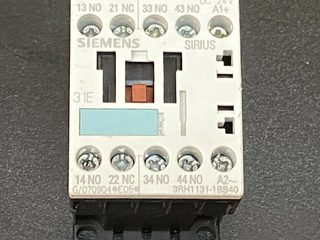 Siemens SIRIUS Hilfsschütz 3RH1131-1BB40 | 24V DC | 3S + 1Ö | S00 | Geprüft0