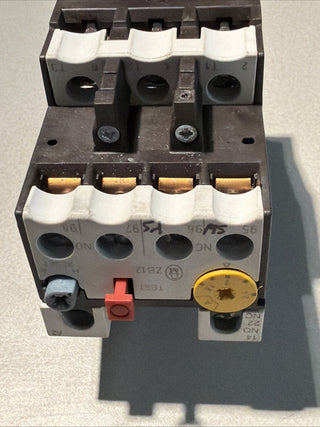 Motorschutzrelais Klöckner Moeller ZB12-4 Überlastrelais Overload Relay 2,4...4A0