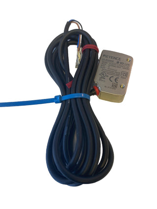 KEYENCE LR-ZH500P CMOS Lasersensor - Neu & OVP - 500mm PNP2