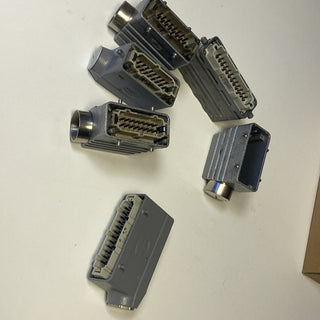 Posten mit 6 Harting Stecker7