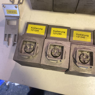 SAFEMASTER STS 0061870  Key Interlock System Key Modules STS-01 and ST6