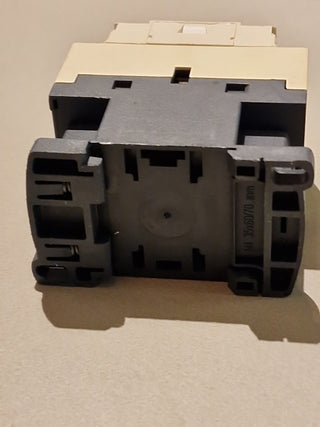 Schneider Electric CAD32P7 Hilfsschütz 2 Öffner, 3 Schließer 1 St.6