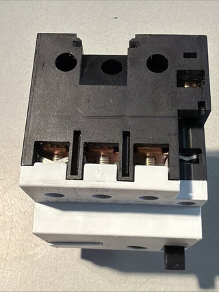 Siemens 3VU1300-1MF00 Leistungschalter für Motorschutz 1NO + 1N 25A ,415V-690V4