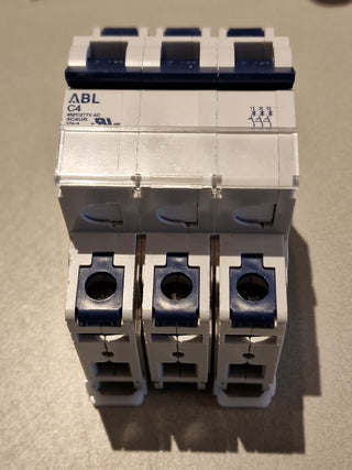 ABL Sursum 3C4UR Leitungsschutzschalter 3P 4A 480Y/277VAC Sicherungsautomat NEU0