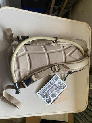 Blackhawk Hydrastorm Turbine 3L Trinkrucksack Desert Camo Carrier mit Blase15