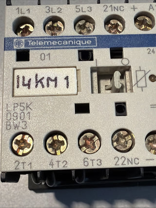 Schneider Electric TeSys K LP5K0901BW3 Wendeschütz 24V DC – geb1