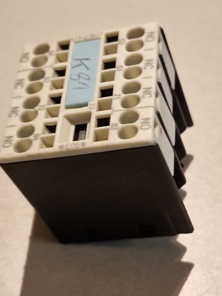 5x Siemens 3RH1911-2FA22 Hilfsschalterblock Federzug 2NO+2NC 4-polig Gebraucht1