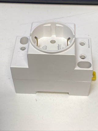 Schneider Electric A9A15310 Steckdose Acti 9 iPC 16A 250V neu o. OVP4