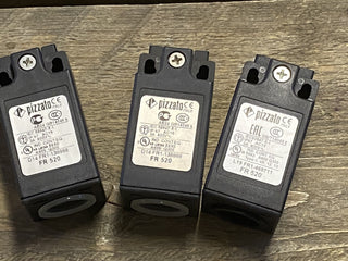 3X Positionsschalter, FR 520, Pizzato3
