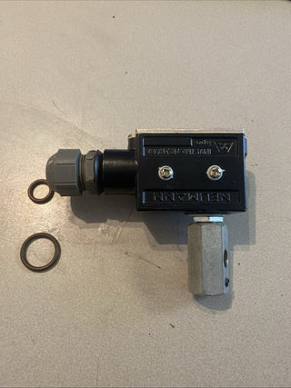 Neumann CB-133 Endschalter / Positionsschalter