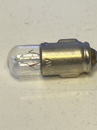 100 Stück Glühlampe NARVA - 24V 2W - BA7s 7x20 DDR-WARE6