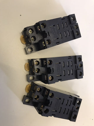 5x Omron PYF08A-E Relaissockel 8-polig 7A 250V AC – Neu ohne OVP2