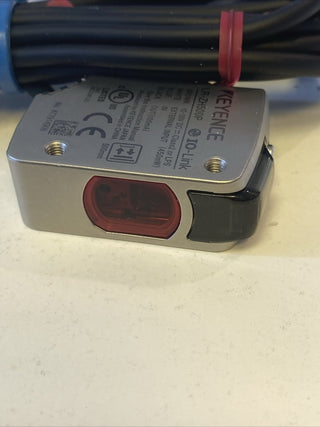 KEYENCE LR-ZH500P CMOS Lasersensor - Neu & OVP - 500mm PNP4