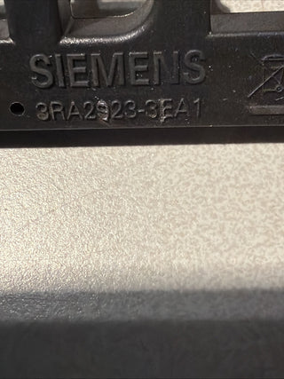 Siemens 3RA2923-3EA1 Verdrahtungsbaustein 2 Stück SIRIUS Wendestarter S0 NEU2