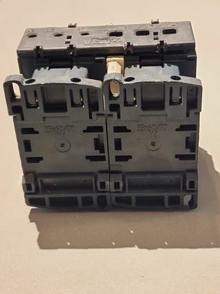 Schneider Electric LC2D09B7 Wendeschütz TeSys D – 9A – 24V AC Spule – Gebraucht5