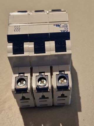 ABL Sursum 3C1UR Leitungsschutzschalter 3P 1A 480Y/277VAC Sicherungsautomat NEU2