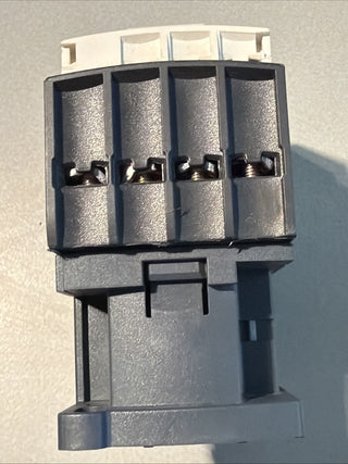 Schneider Electric LC1D128E7 TeSys D Schütz 4-polig 2S+2Ö 25A 48V AC 50/60Hz geb2