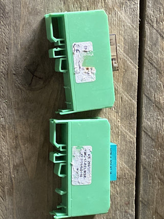 2x Phoenix Contact EMG 17-REL/KSR-W230/21/SO110 Relaisbaustein gebraucht2