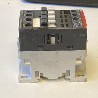 ABB NFZB22E-21 Hilfsschütz 24-60/50/60 20-604