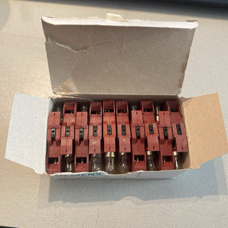 10x Siemens 3SB1400-2C Lampenfassung BA9s – Neu