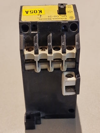 Klöckner Moeller DIL 08-31 Hilfsschütz 220V AC 3S/1Ö – gebraucht3
