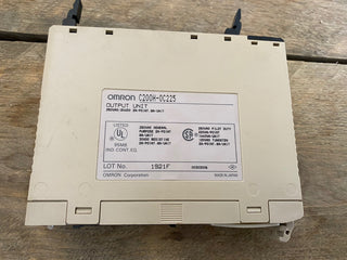 Omron SYSMAC C200H-OC225 Relais-Ausgangsmodul (16 Punkte)2