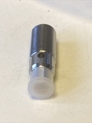 TURCK BI5-M18-AP6X-H1141 Induktiver Näherungsschalter M18 PNP Schließer NEU6