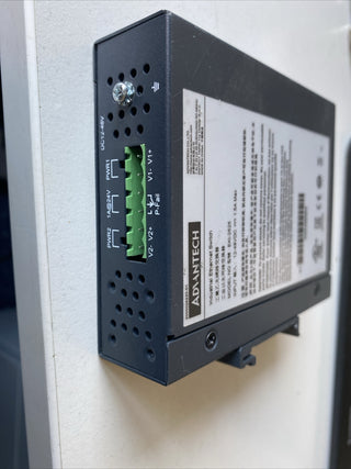 Advantech KSA-3085802 Netzteil (90W / 19V) – Industrie-Qualität5