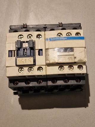 Schneider Electric LC2D09B7 Wendeschütz TeSys D – 9A – 24V AC Spule – Gebraucht0