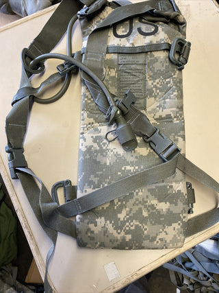 US-Army, Molle II Trinksystemträger, mit 3L, 100oz.15