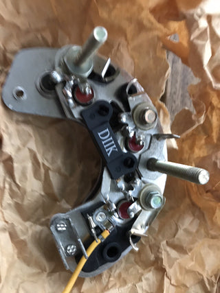 Perkins 28710355 Gleichrichter für 2871A163 Alternator - EParts Plus1