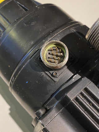 Indramat MAC090B-0PD-4-C/110-B-1/WA611XX Servomotor inkl. Stegmann AG 661 Geber5