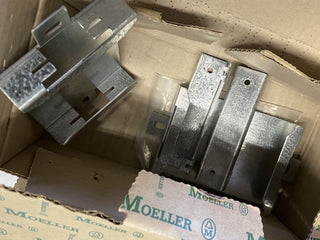 2x Moeller BD01-B Befestigungsbügel Industrie neu0
