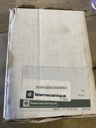 TELEMECANIQUE Canalis KSA 02 2 SCHUKO Abgangskasten – NEU / OVP0