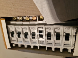 9x Siemens 5SN1 Sicherungsautomat Leitungsschutzschalter N G 4A – Neu3