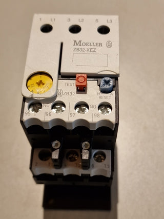 Moeller Moeller ZB32-2,4 Motorschutzrelais + ZB32-XEZ Sockel,#10