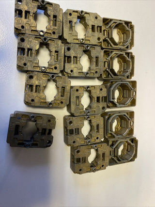 14x Allen-Bradley 800E-A2L Montageverriegelung Latch | 2-Across | Neu - Sonstige3