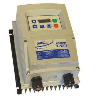 Lenze AC Tech SMVector Frequenzumrichter (VFD Drive Inverter). ESV371N02SFC4