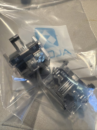 2x 704.910.1 Kontaktelement 22mm 04 -40-55°C für Frontelement Kontakte: NO EAO6