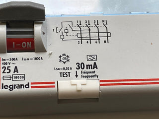 Legrand FI Schutzschalter 25 A 30 mA 4 polig 08864 gebraucht2