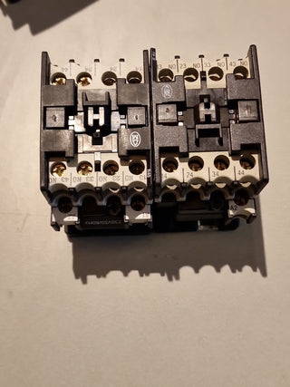2xKlöckner Moeller DIL R 40 COIL 220V 50HZ 240V 60HZ#15