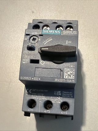 Siemens SIRIUS Leistungsschalter vom Typ 3RV2011-1GA15.0