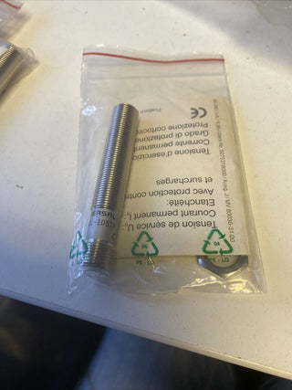Schmersal IFL 2-12M-10STP Induktiver Sensor M12 PNP Schließer NEU0