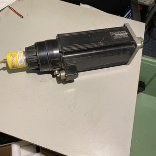 INDRAMAT Indramat Servomotoren MAC090C-0-GD-3-C/110-B-19