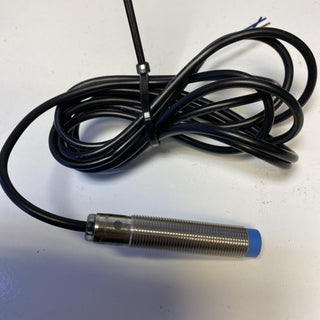 SICK IME12 M12 Näherungssensor Induktiv, Gewinderohr 4 mm PNP 10 → 30 VDC / 2002
