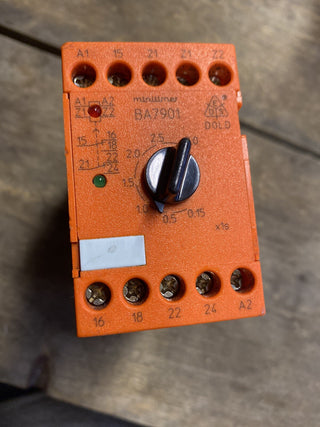 Dold Zeitrelais BA 7901.32 (0027251) – Ansprechverzögert – 230V AC1