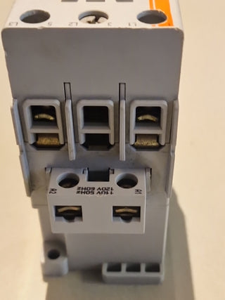 1pcs New Sprecher+Schuh contactor CA7-30-00 110V in box #24