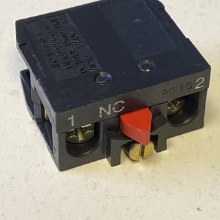 Telemecanique XEN-L1121 Kontaktblock 400V 3A neu o. OVP8