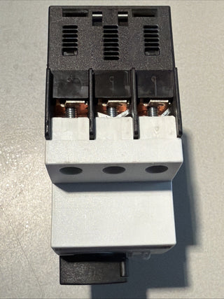 Siemens 3RV1021-0KA15 (oft auch als Teil der 3RV1-Serie geführt)4