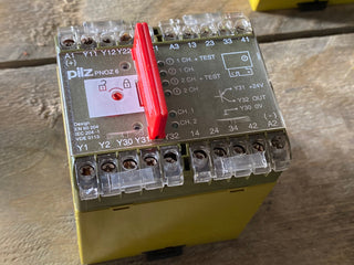 Pilz Sicherheitsrelais PNOZ 6 24VDC 3S 1Ö | ID 474899 | GEBRAUCHT2